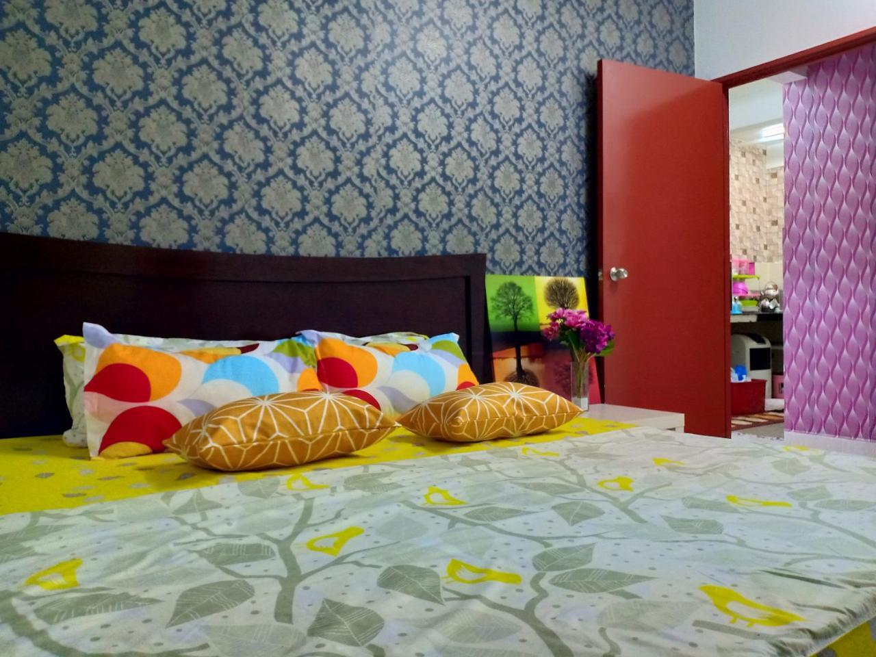 Casa Inderaloka Pantai Batu Buruk Apartment Kuala Terengganu Luaran gambar