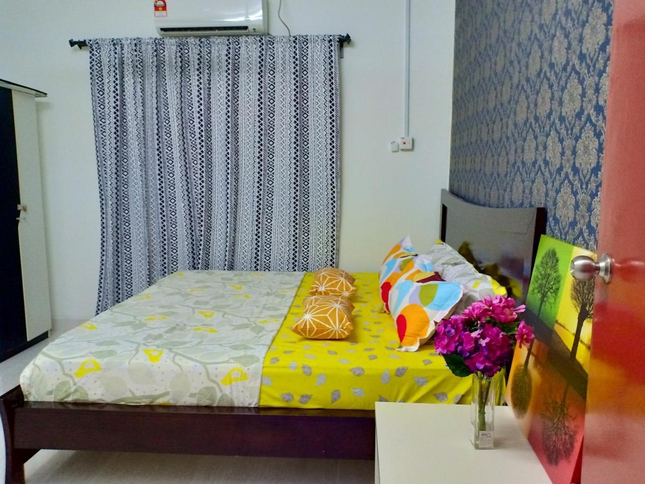 Casa Inderaloka Pantai Batu Buruk Apartment Kuala Terengganu Luaran gambar